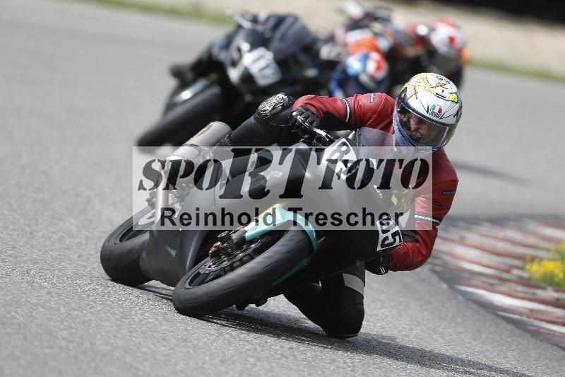 /37 28.07.2025 Dunlop Ride und Test Day ADR/Trackday Erfahren gelb Trackday schnell  rot/85